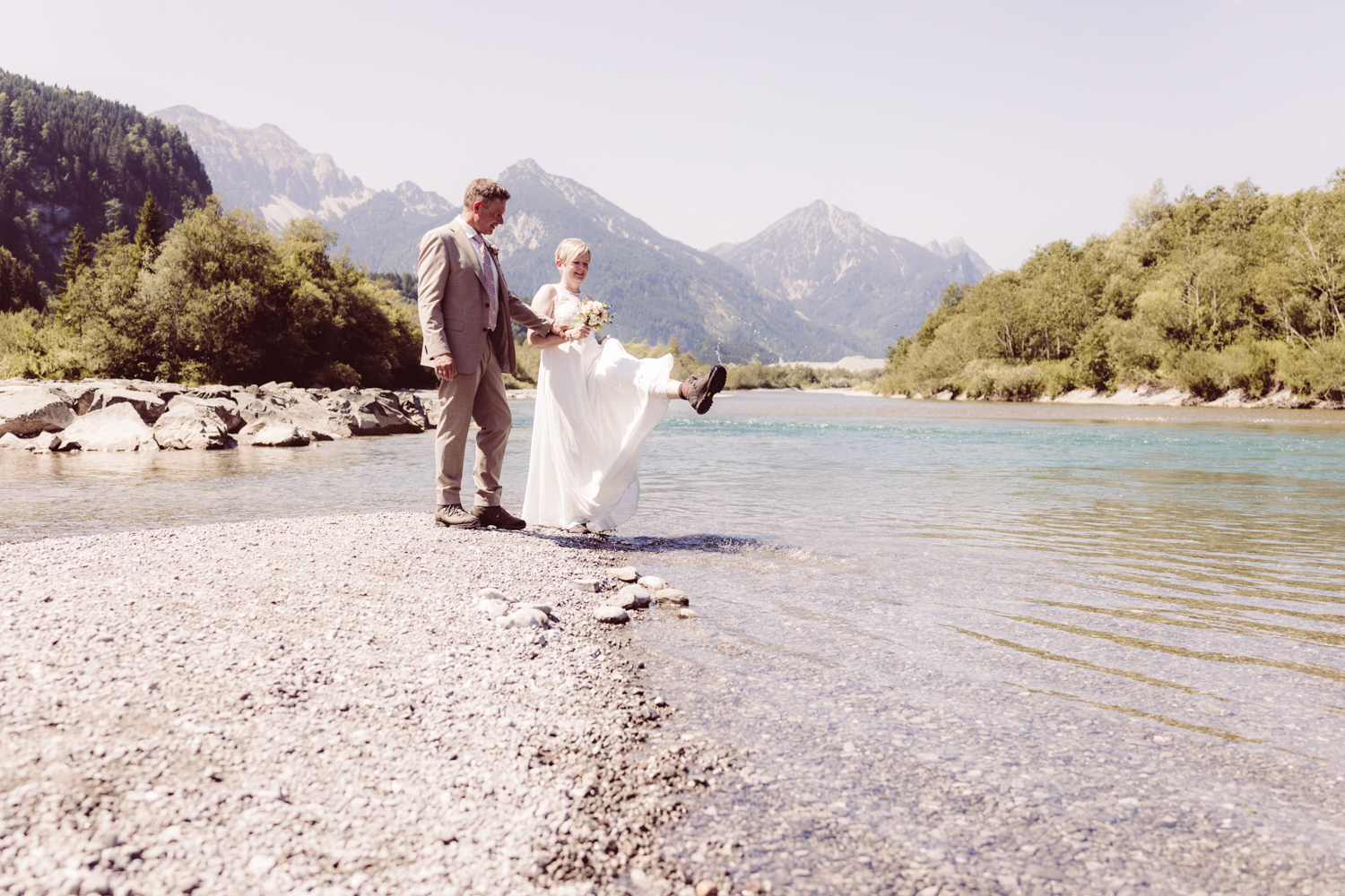  Heiraten zu zweit zwischen Lech, Bergen und Natur