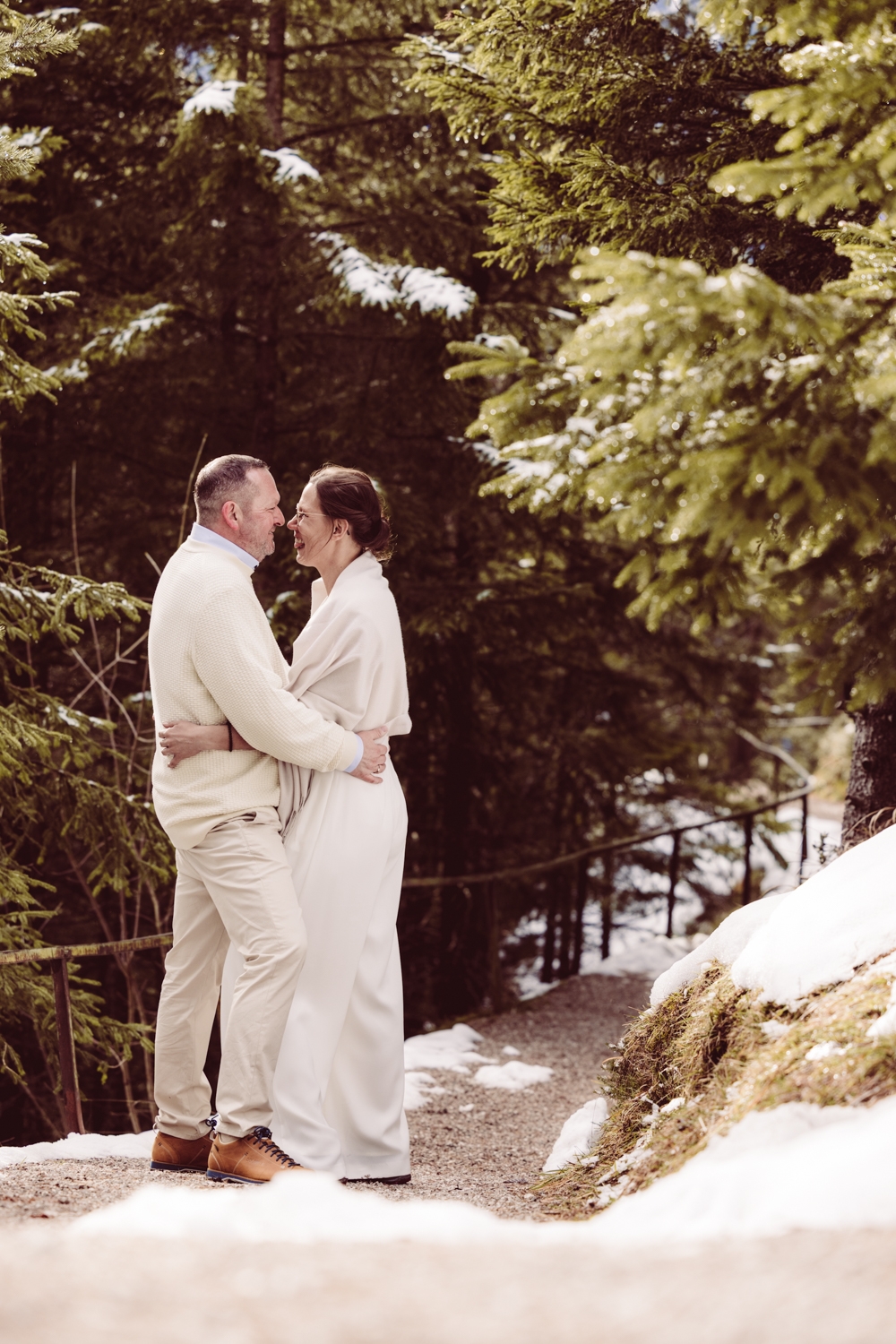 Fotografin_Winterhochzeit_Allgäu-44