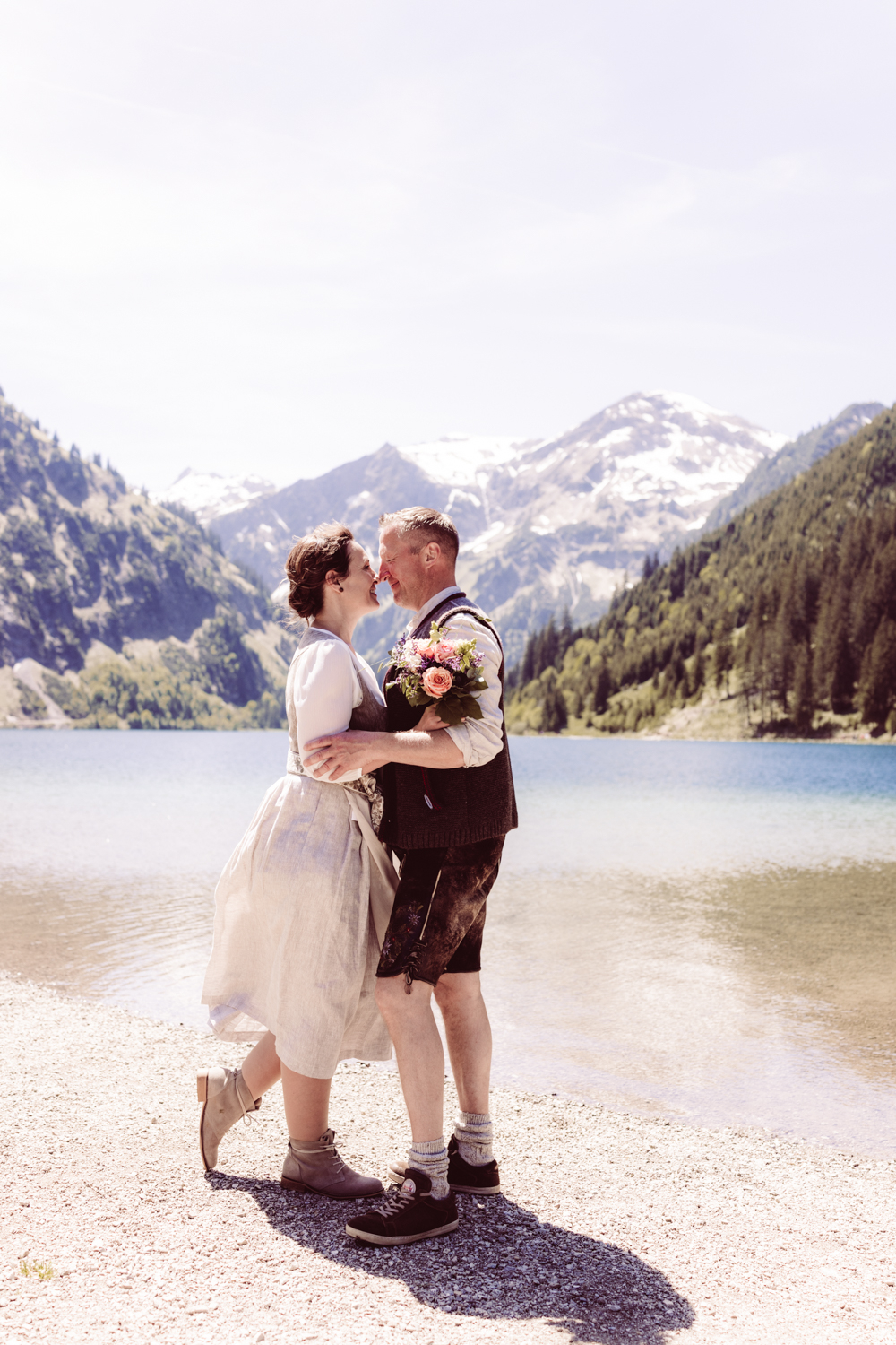 Hochzeitsfotografin_Vilsalpsee_Elopement_Tannheim-94