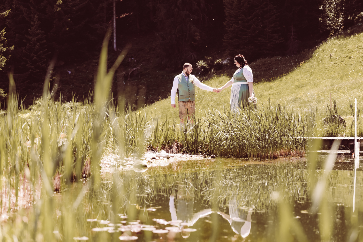Intimes_Elopement_Oberstdorf_Berghochzeit_Fotografin-79
